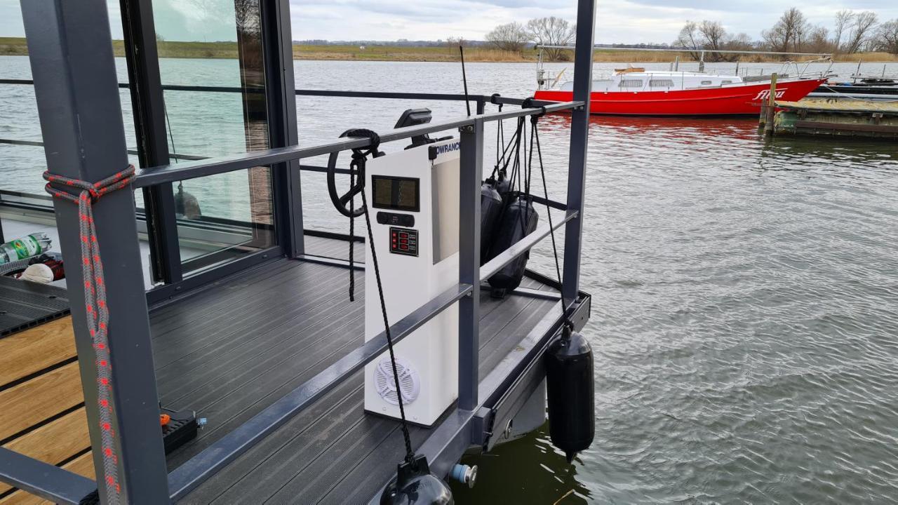 Hausboote Unteres Odertal Hausboot Kranich Hotel ชเวดท์ ภายนอก รูปภาพ