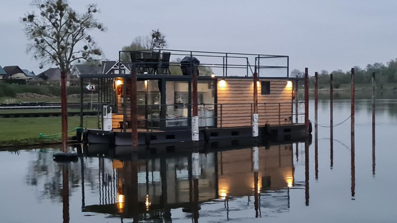 Hausboote Unteres Odertal Hausboot Kranich Hotel ชเวดท์ ภายนอก รูปภาพ